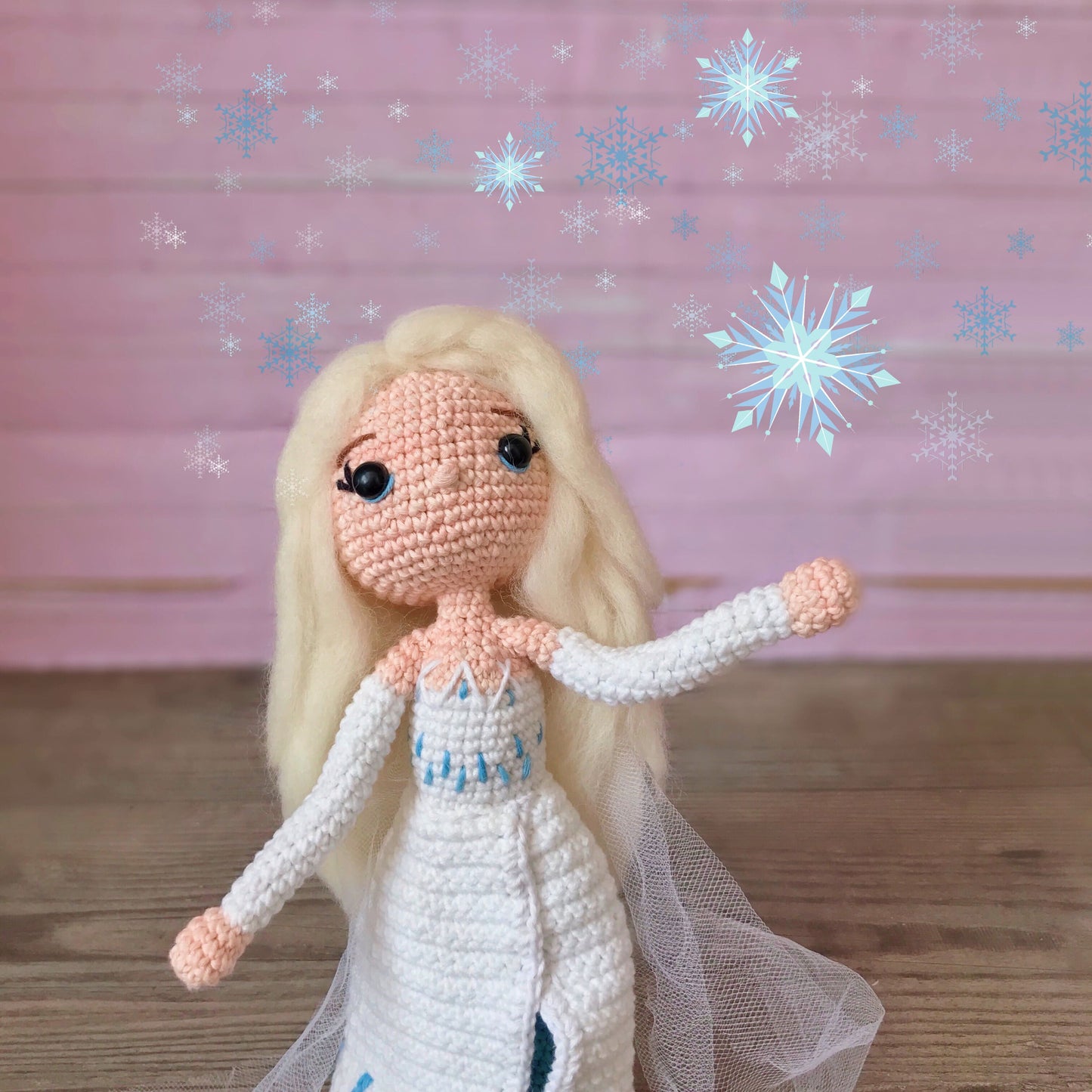 Elsa Amigurumi Pattern (PDF) - Frozen