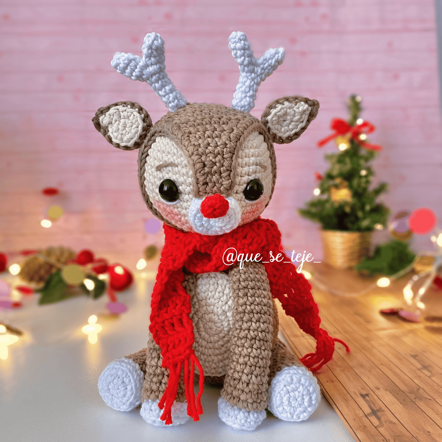 Dixie the Reindeer Amigurumi Pattern (PDF)